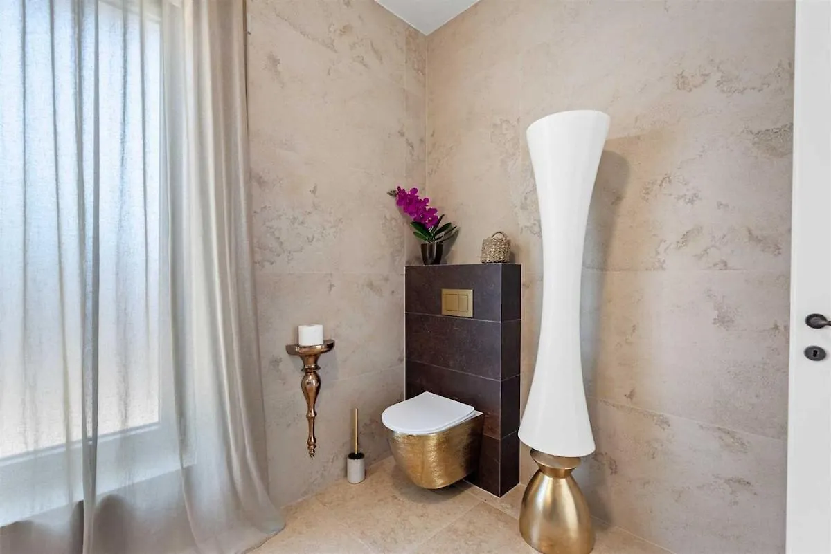 Luxury Villa Anton By Kompas Villas Galižana